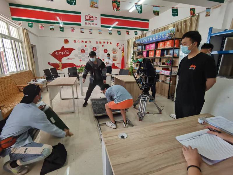 追星女孩心理学分析报告：长沙县广告片拍摄公司揭秘饭圈应援式传播逻辑